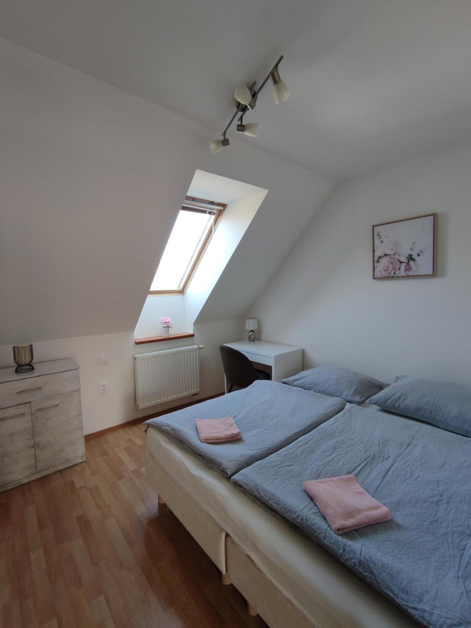 Ubytovani Ema Apartment Valtice Exterior photo