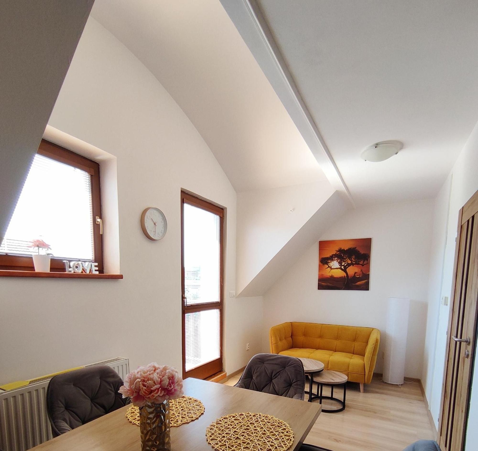 Ubytovani Ema Apartment Valtice Exterior photo